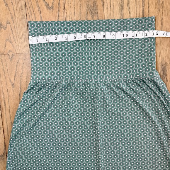 Max Studio Women’s Foldover Gray and Green Patterned Geometric Skirt Size Small - Picture 8 of 10